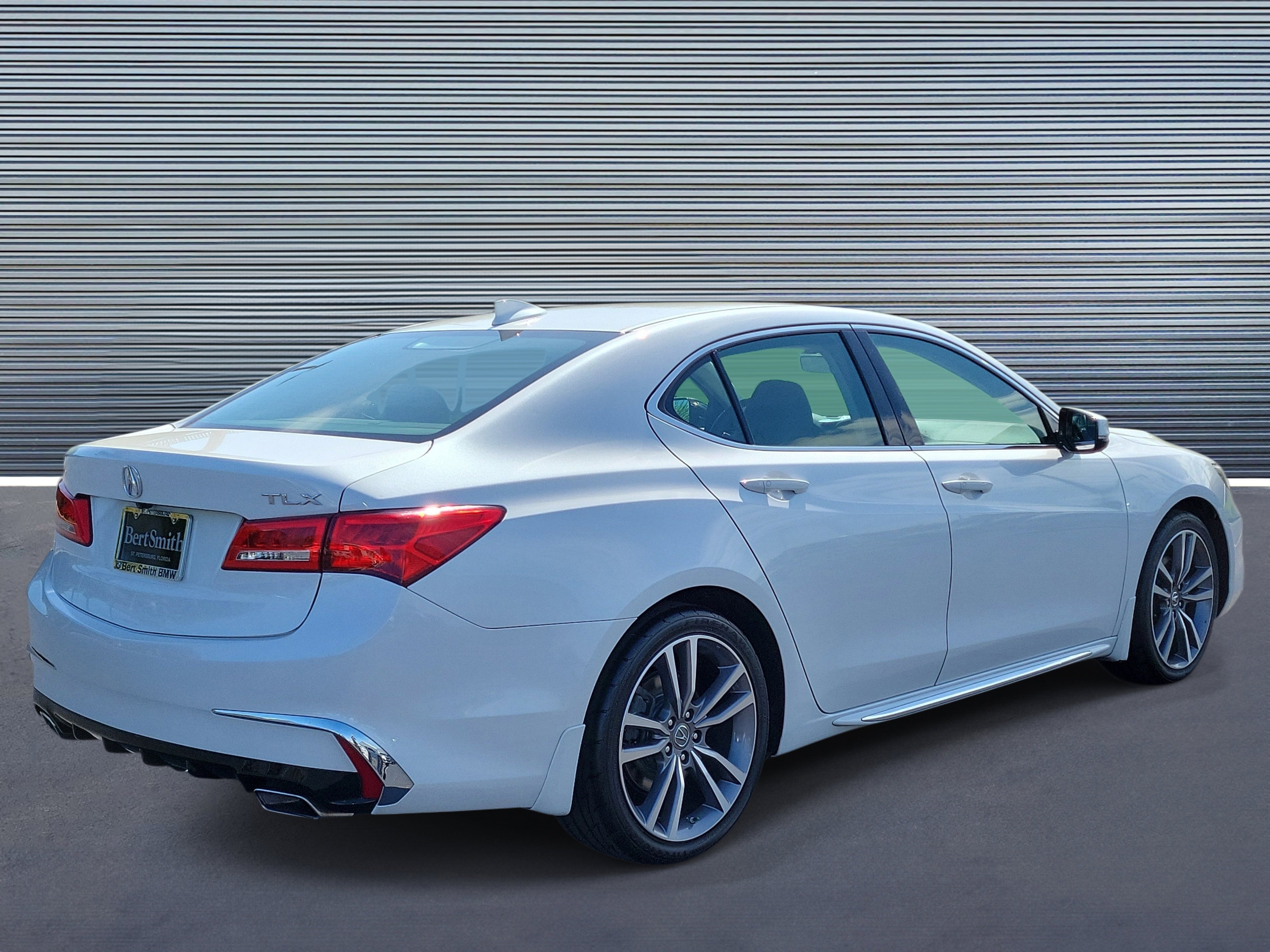 Used 2019 Acura TLX V6 w/ Technology Package FWD image 3