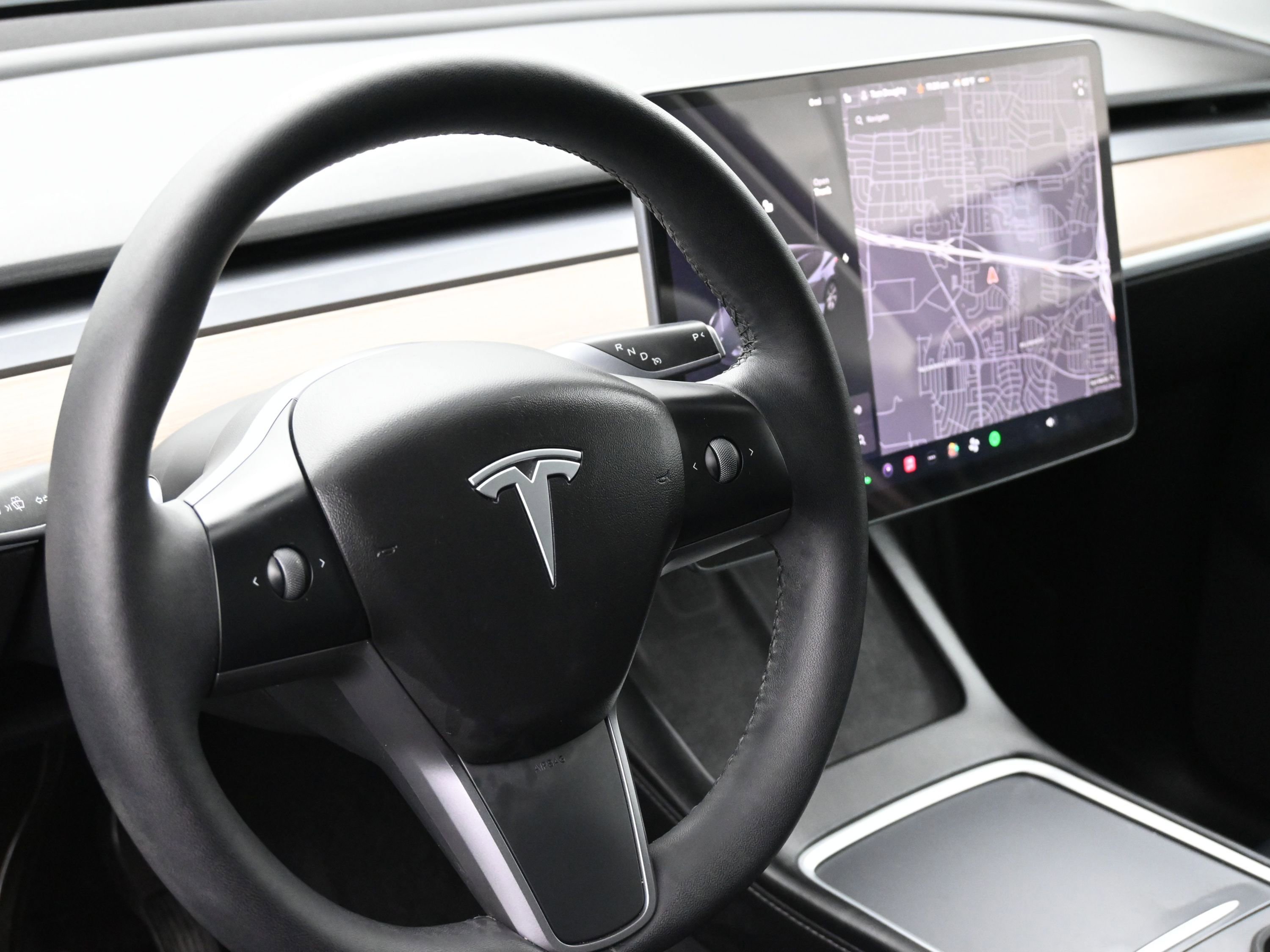 Used 2022 Tesla Model Y Long Range image 21