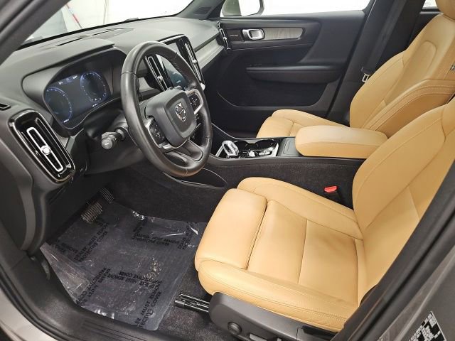 Used 2020 Volvo XC40 T5 Inscription w/ Protection Package AWD/4WD image 14