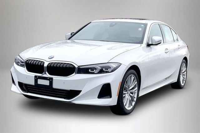 Used 2024 BMW 330i xDrive Sedan w/ Convenience Package image 2