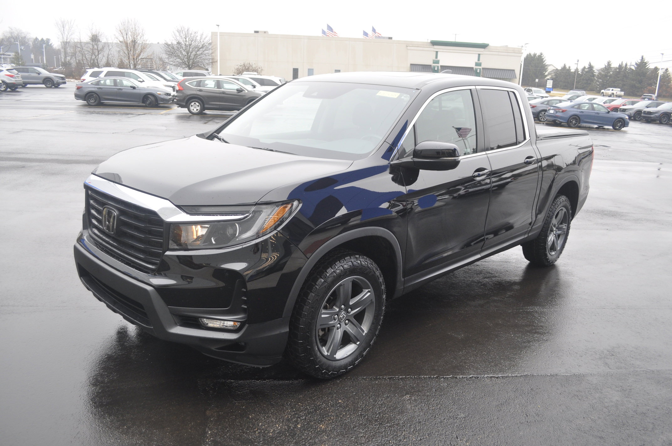 Certified 2023 Honda Ridgeline RTL image 3