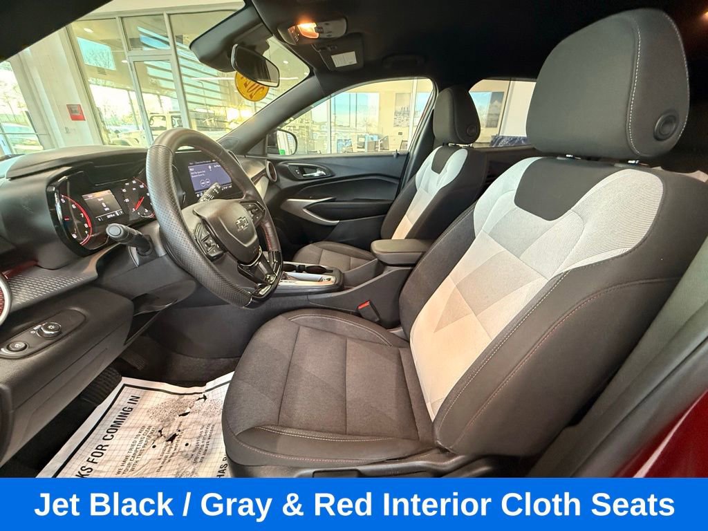 Used 2024 Chevrolet Trax RS w/ Driver Confidence Package image 12