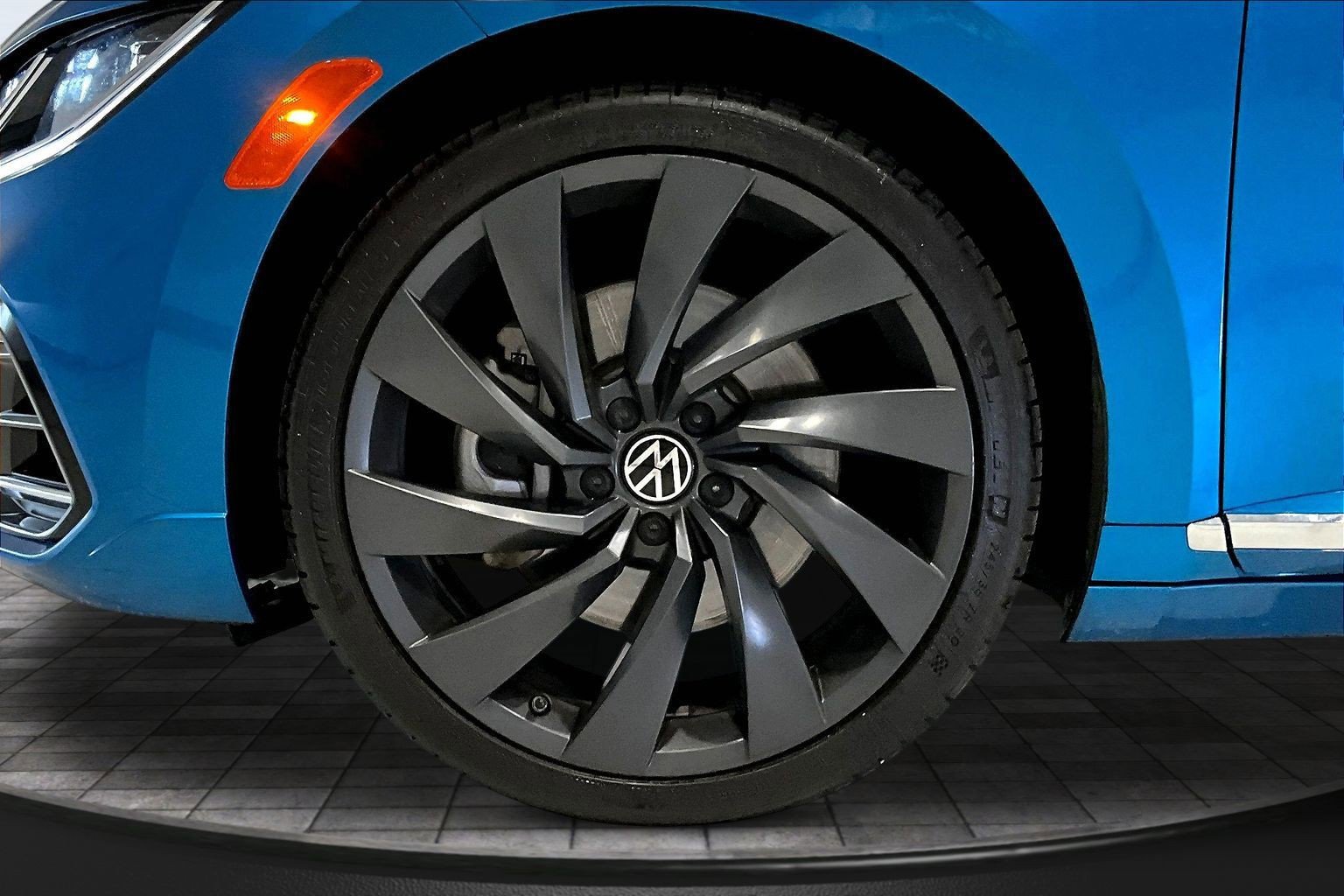 Used 2023 Volkswagen Arteon SEL AWD/4WD image 33