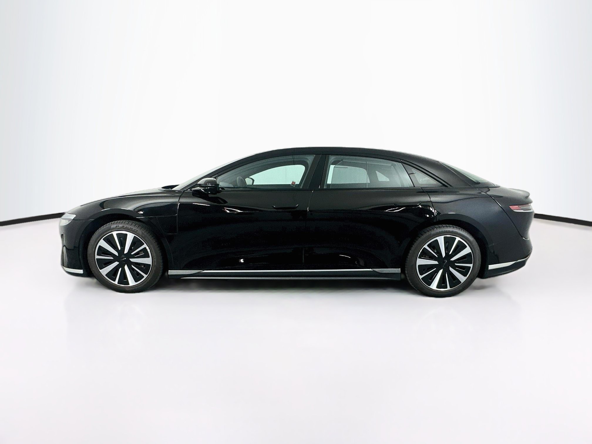 Used 2024 Lucid Air Touring AWD/4WD image 4
