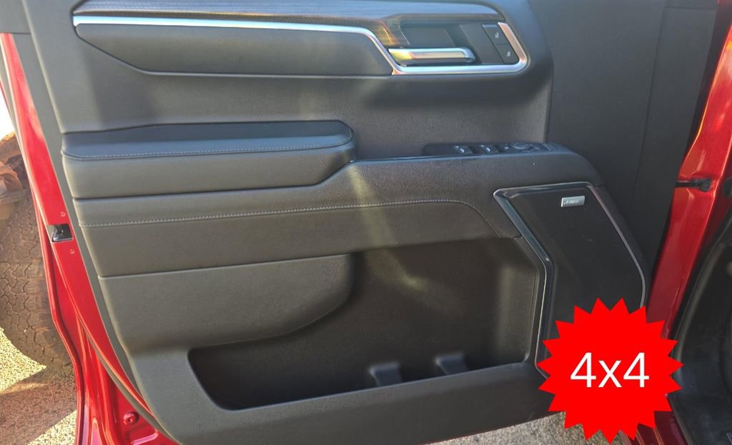 Used 2022 Chevrolet Silverado 1500 RST w/ Convenience Package II AWD/4WD image 38