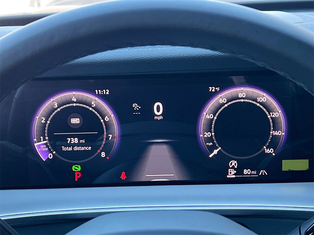 Used 2025 Volkswagen Tiguan SE R-Line image 12