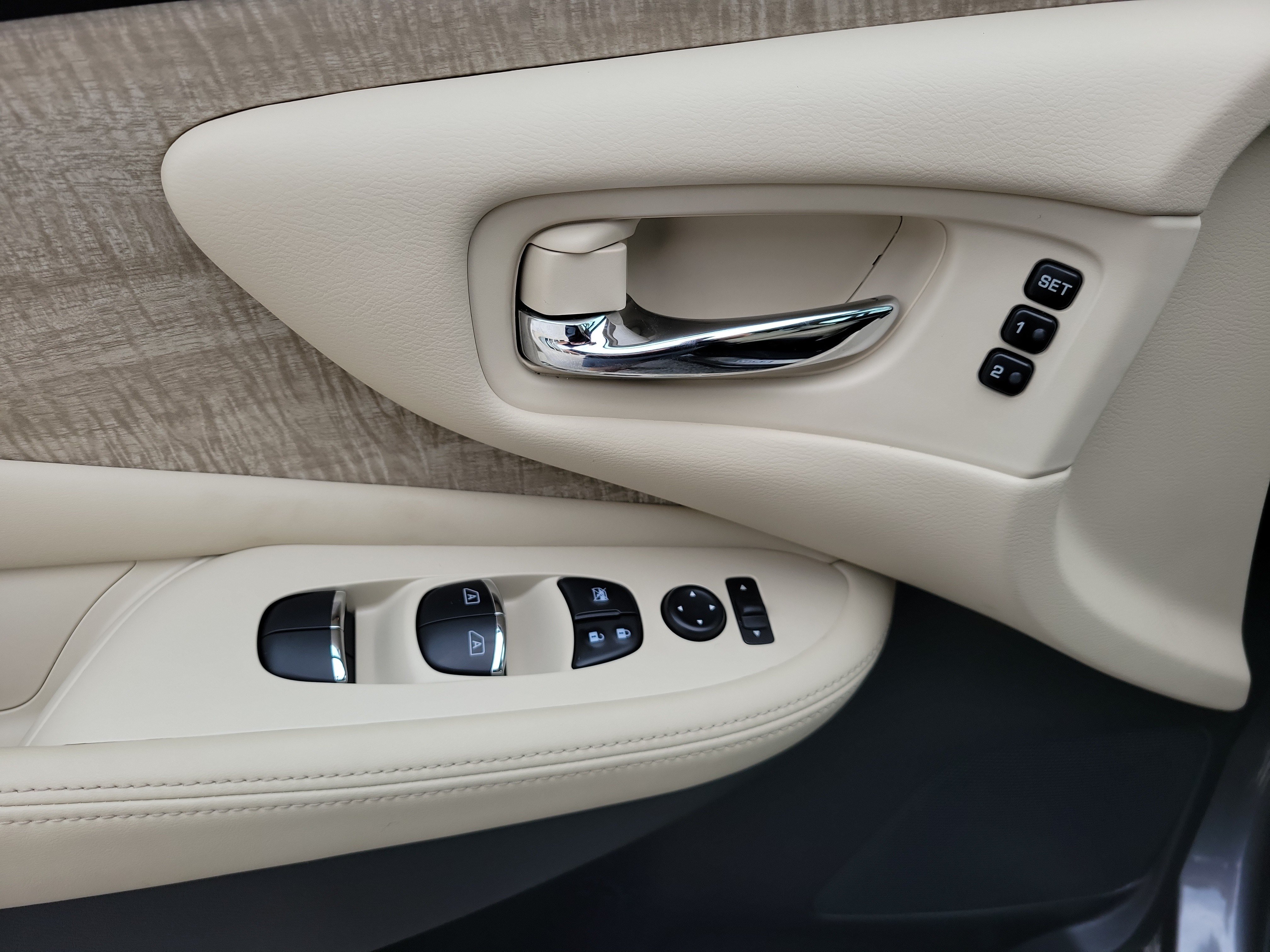 Used 2024 Nissan Murano SL FWD image 24