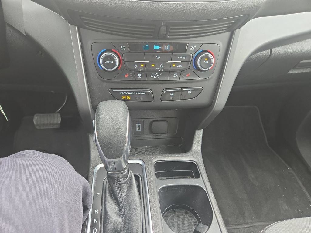 Used 2018 Ford Escape SE AWD/4WD image 9
