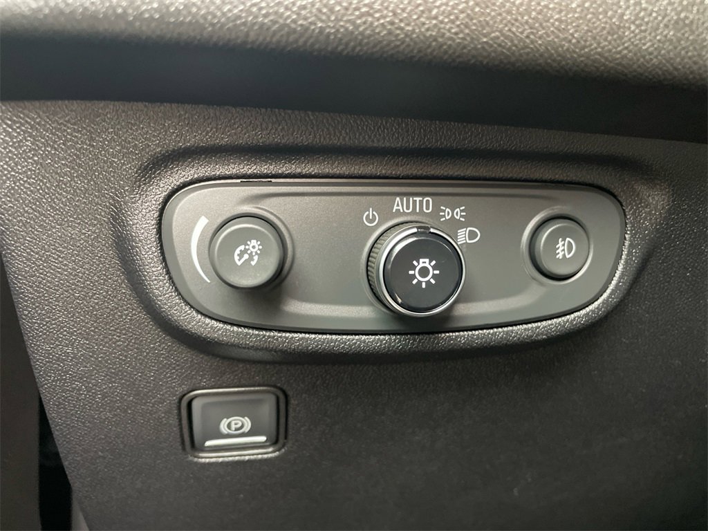 Used 2018 GMC Terrain SLT w/ Preferred Package image 32