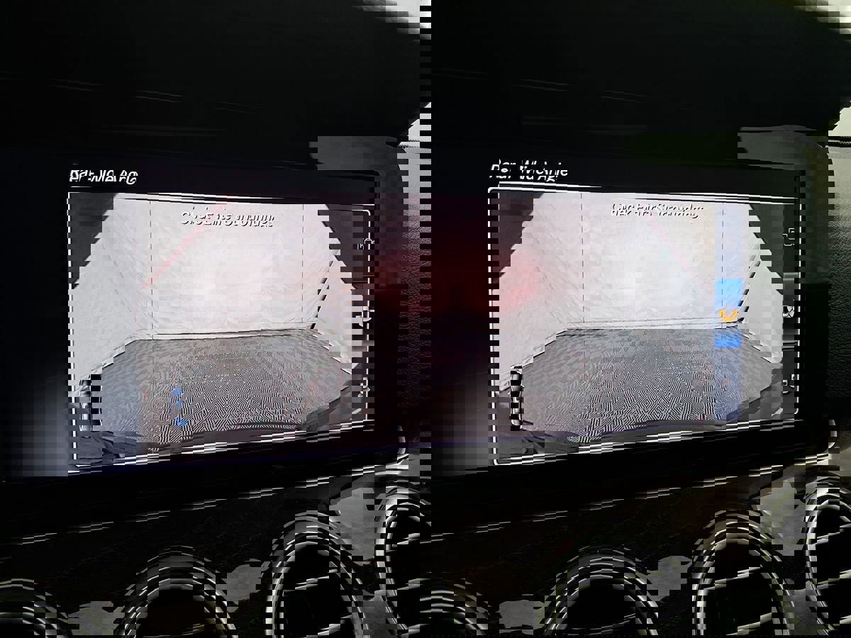 Used 2018 Mercedes-Benz E 400 4MATIC Sedan image 25