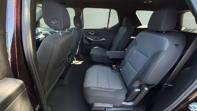 Used 2023 Chevrolet Traverse LT image 20