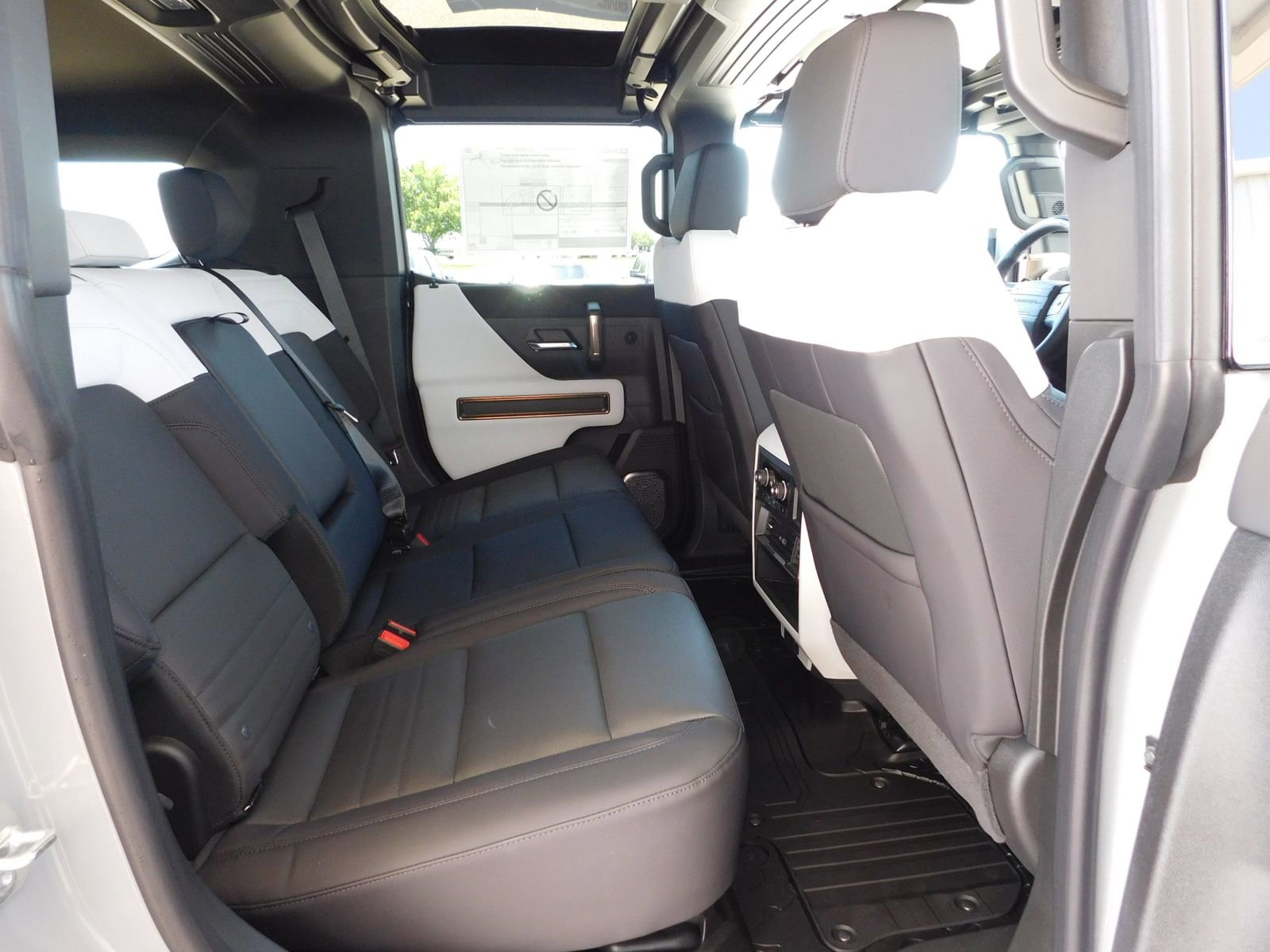 New 2025 GMC Hummer EV 2X image 11