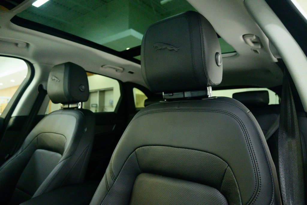 Used 2023 Jaguar F-PACE S image 20