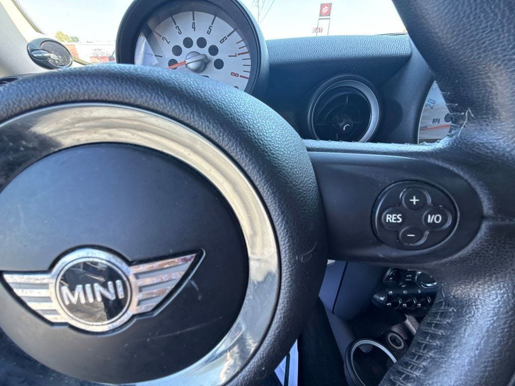 Used 2011 MINI Cooper S FWD image 17
