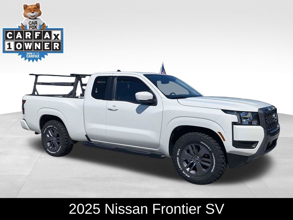 Used 2025 Nissan Frontier SV RWD image 1