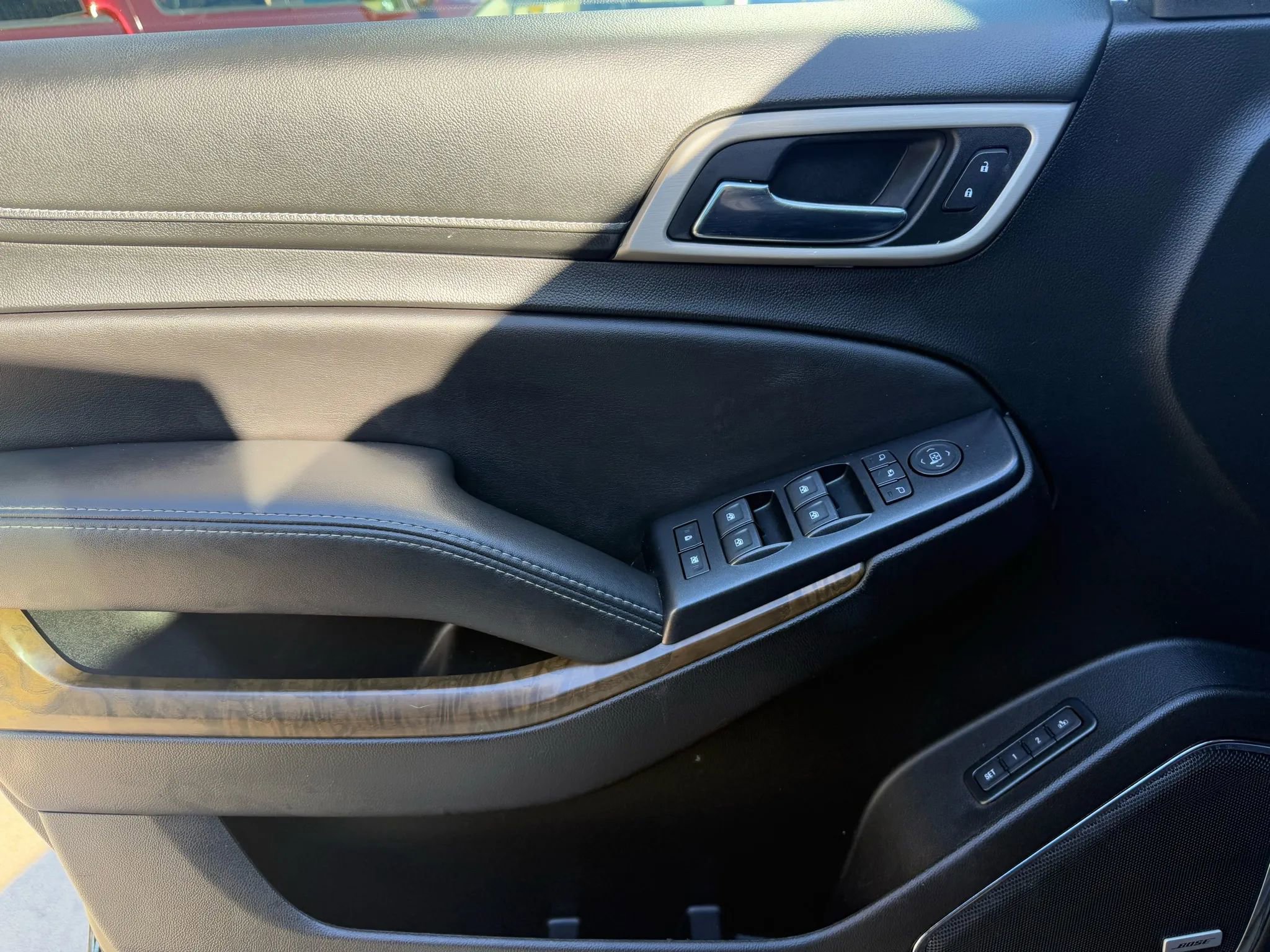 Used 2018 GMC Yukon Denali w/ Denali Ultimate Package image 19