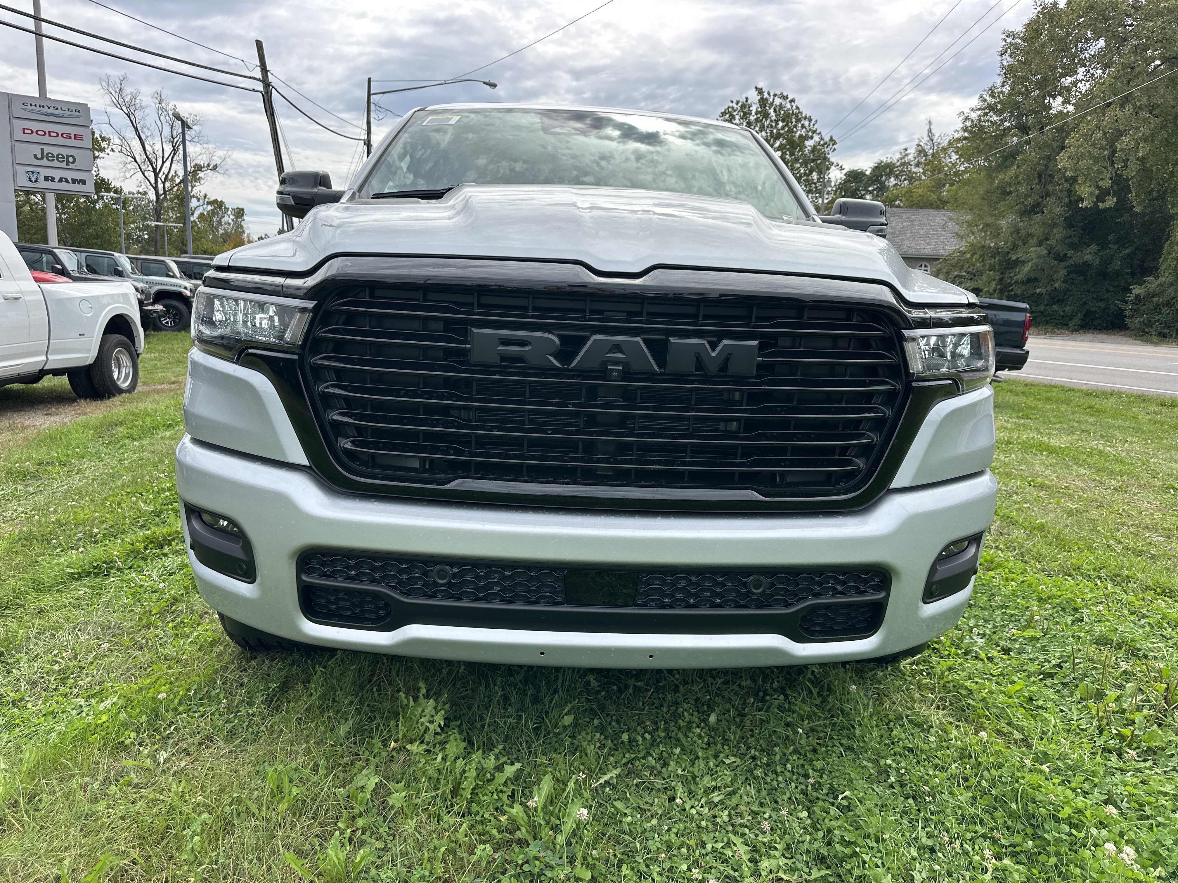 New 2027 RAM 1500 Laramie AWD/4WD image 25