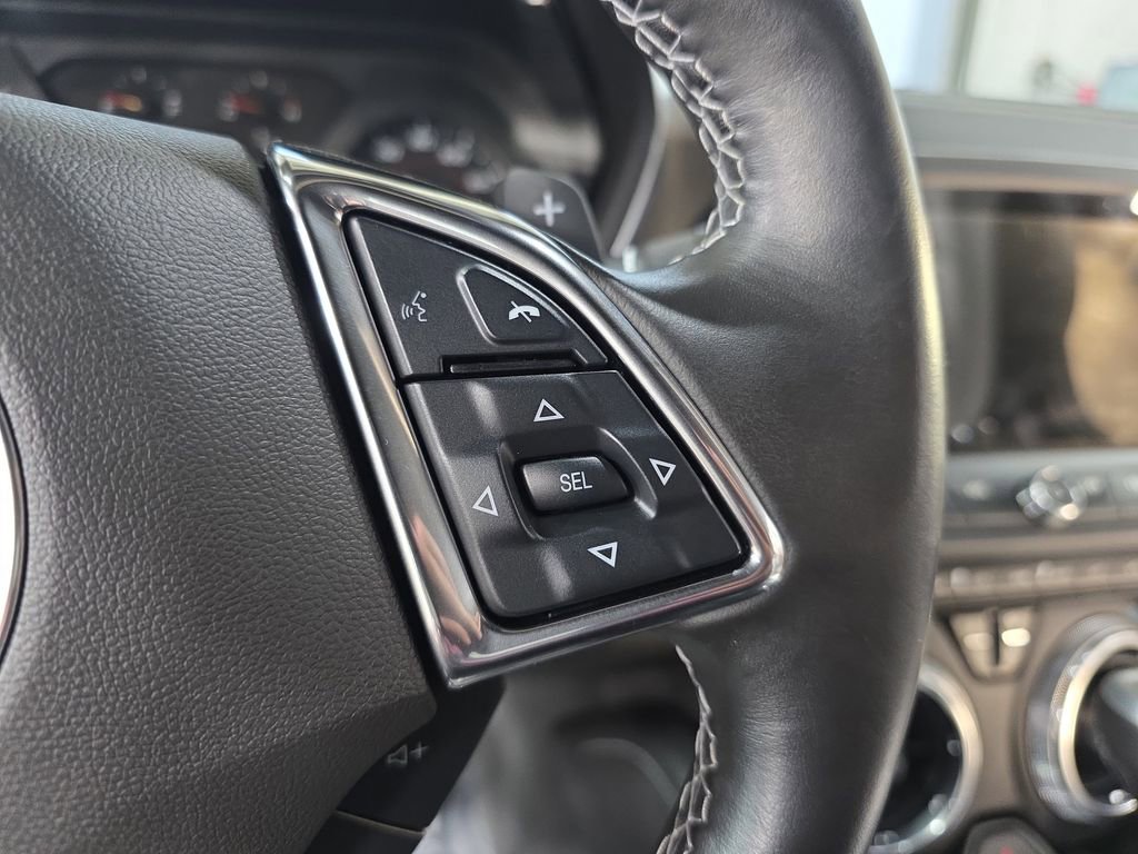 Used 2024 Chevrolet Camaro LT w/ Technology Package image 16