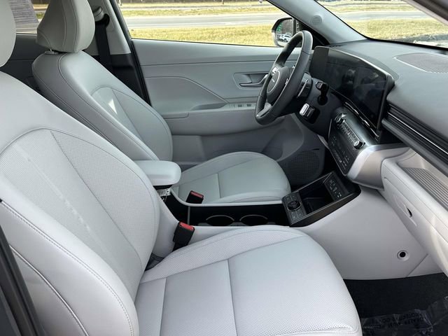 Used 2026 Hyundai Kona Limited image 9