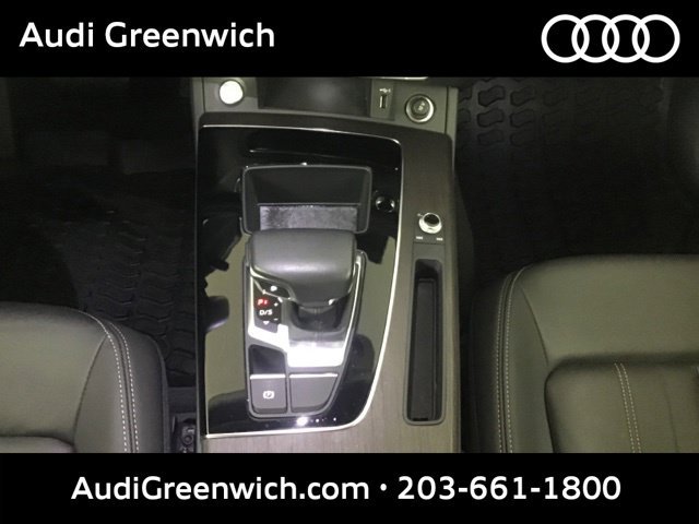 Used 2023 Audi Q5 2.0T Premium w/ Convenience Package AWD/4WD image 13