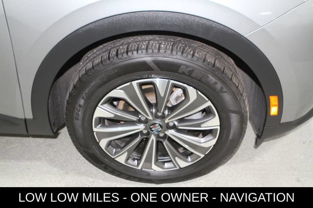 Used 2024 Buick Envision Preferred AWD/4WD image 6