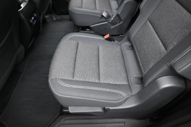Used 2025 Chevrolet Traverse LT FWD image 23