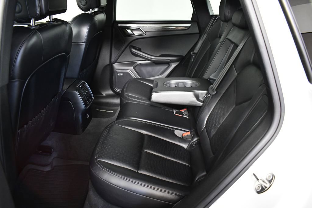 Used 2018 Porsche Macan S AWD/4WD image 27