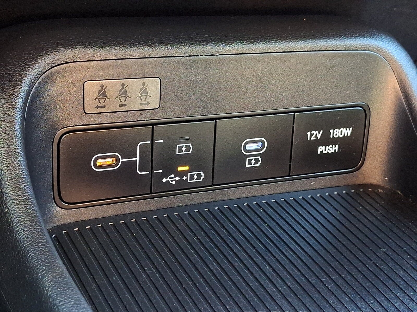 Used 2025 Hyundai Kona SEL AWD/4WD image 22