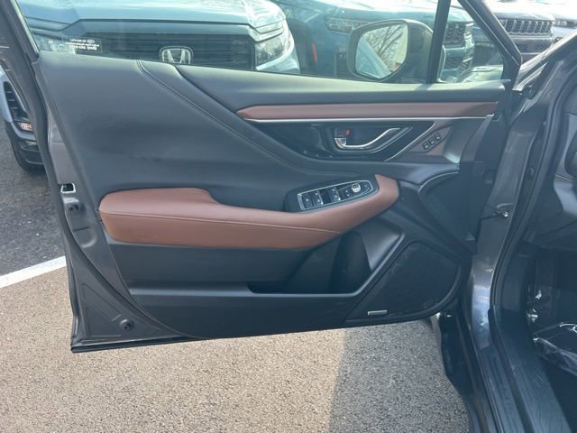 Used 2023 Subaru Outback Touring image 4