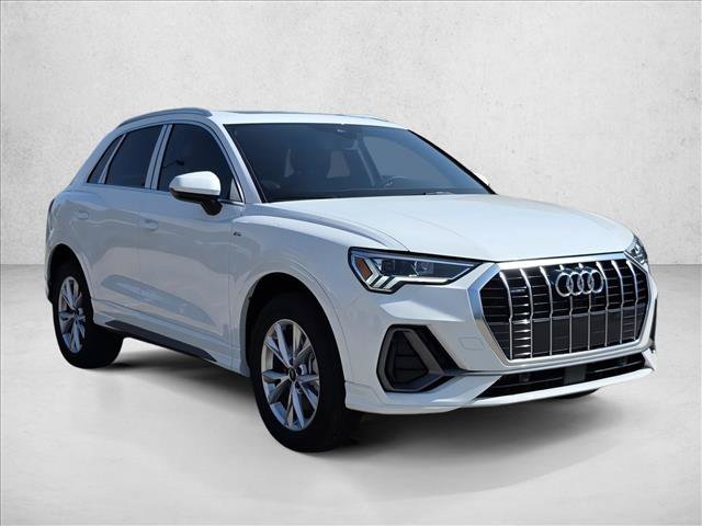 New 2025 Audi Q3 2.0T Premium w/ Convenience Package AWD/4WD image 3