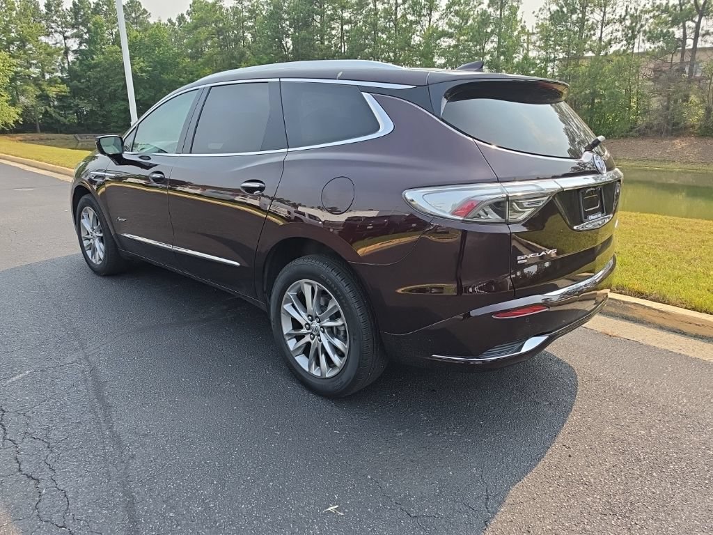 Used 2023 Buick Enclave Avenir AWD/4WD image 7