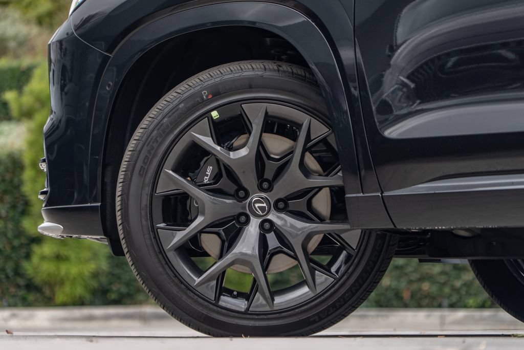 New 2026 Lexus TX 500h AWD w/ Technology Package image 8