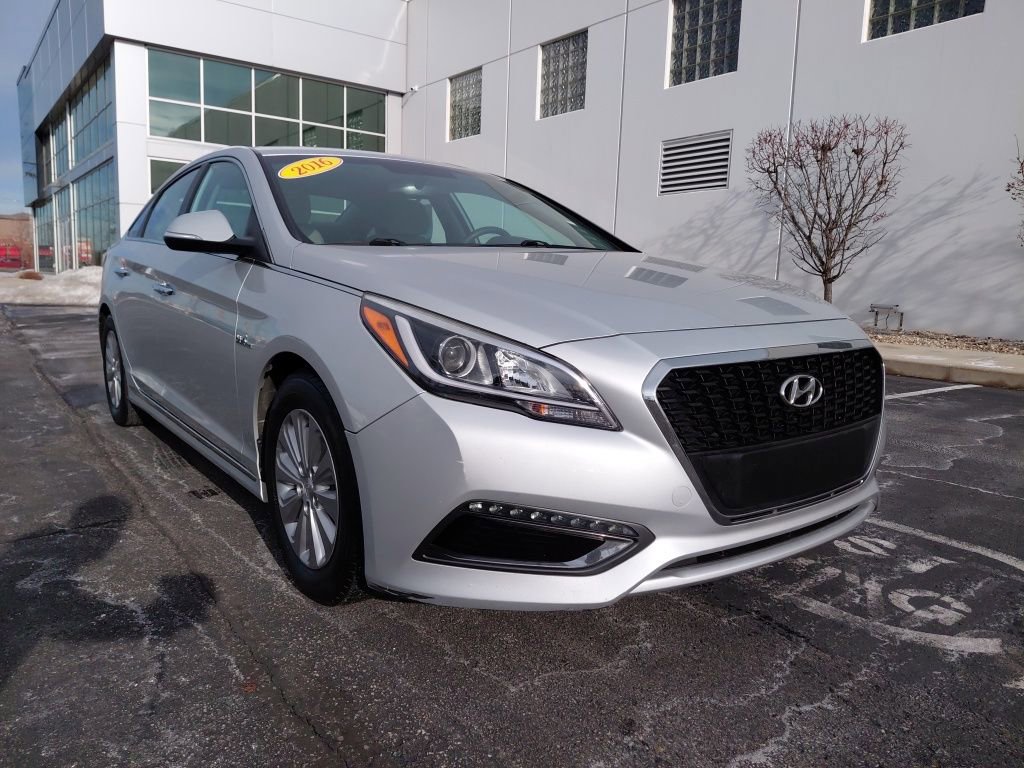 Used 2016 Hyundai Sonata SE image 4