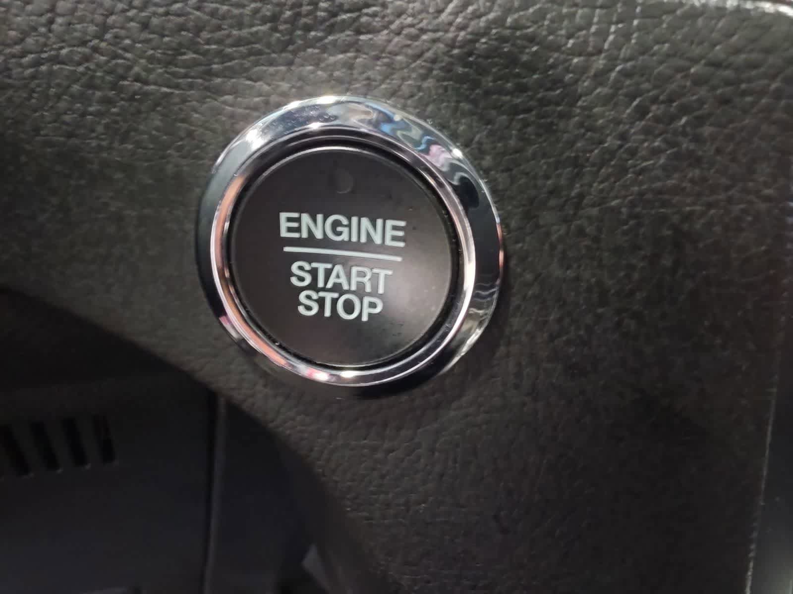 Used 2024 Ford Edge Titanium w/ Equipment Group 301A AWD/4WD image 25