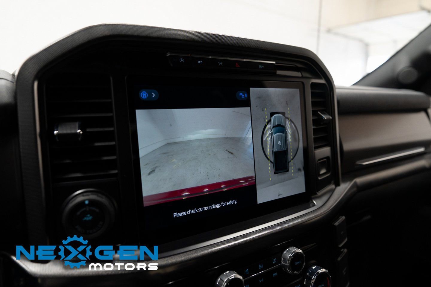 Used 2024 Ford F150 Platinum image 7