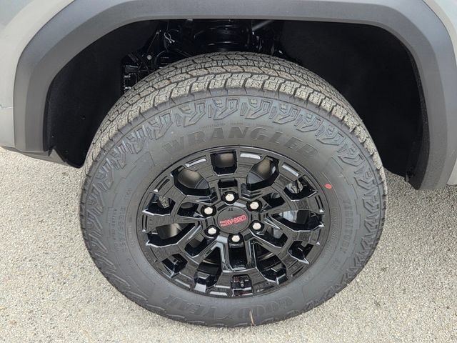 New 2026 GMC Canyon Elevation w/ Convenience Package RWD image 4