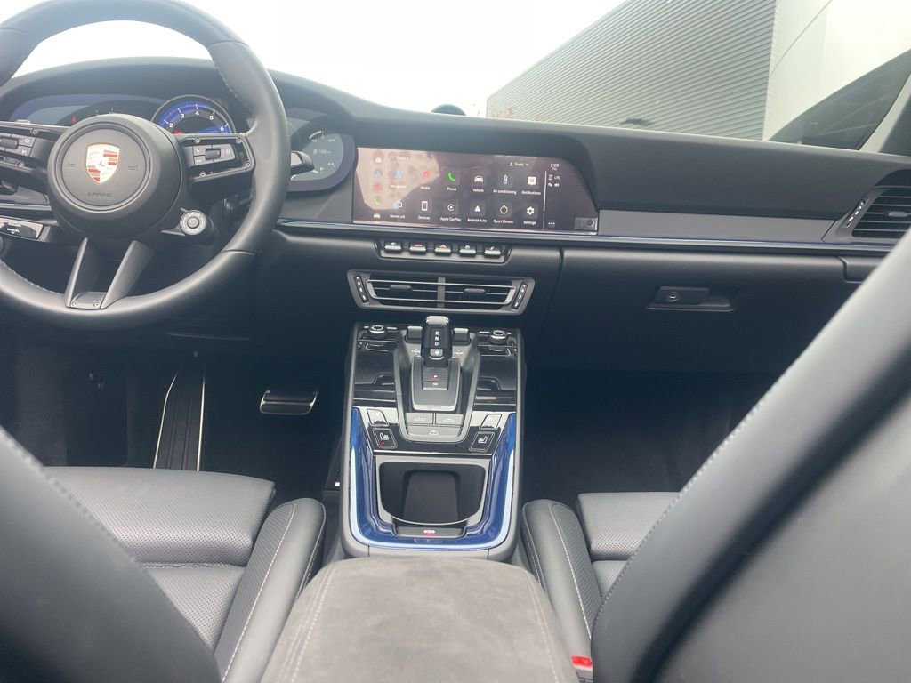 Certified 2024 Porsche 911 Carrera GTS image 18