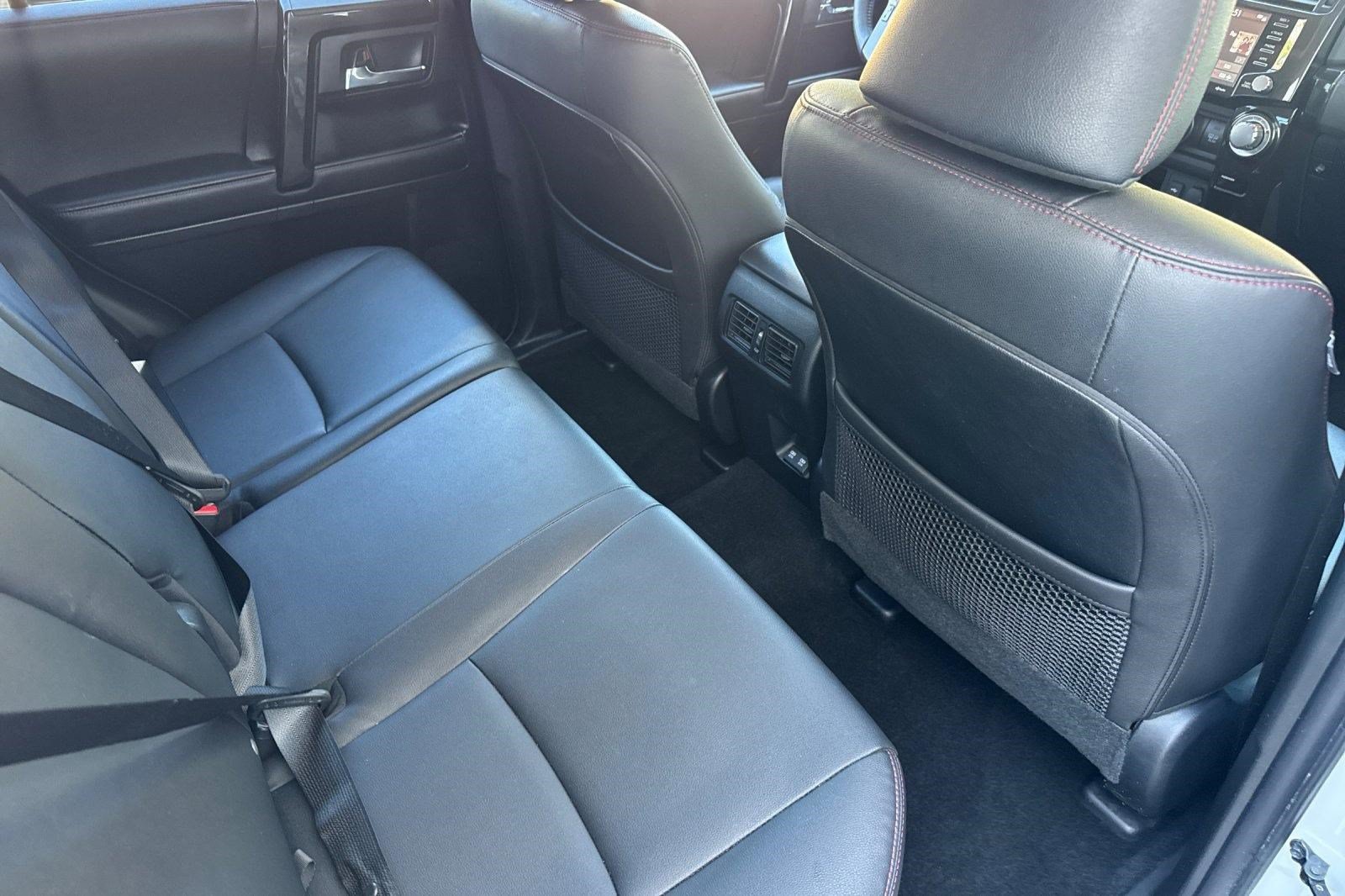 Used 2022 Toyota 4Runner TRD Off-Road Premium w/ TRD Black Wheel Package (TMS) AWD/4WD image 32