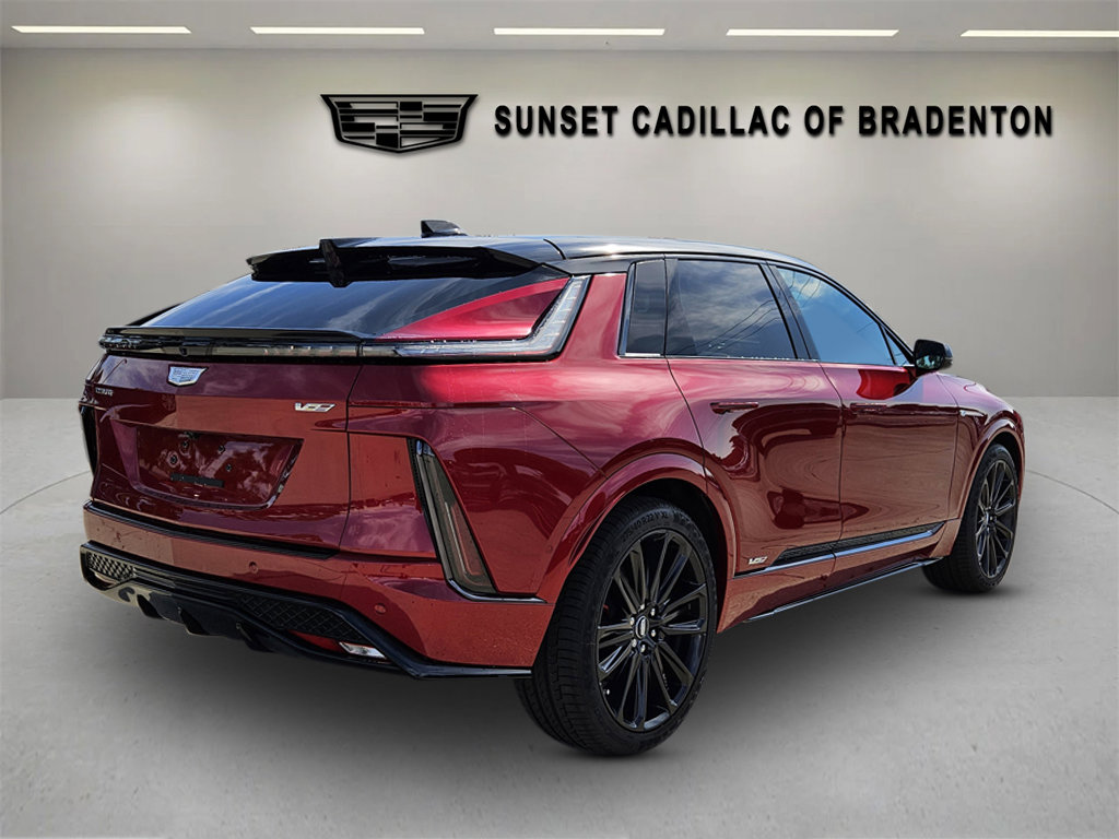 New 2026 Cadillac Lyriq V image 7