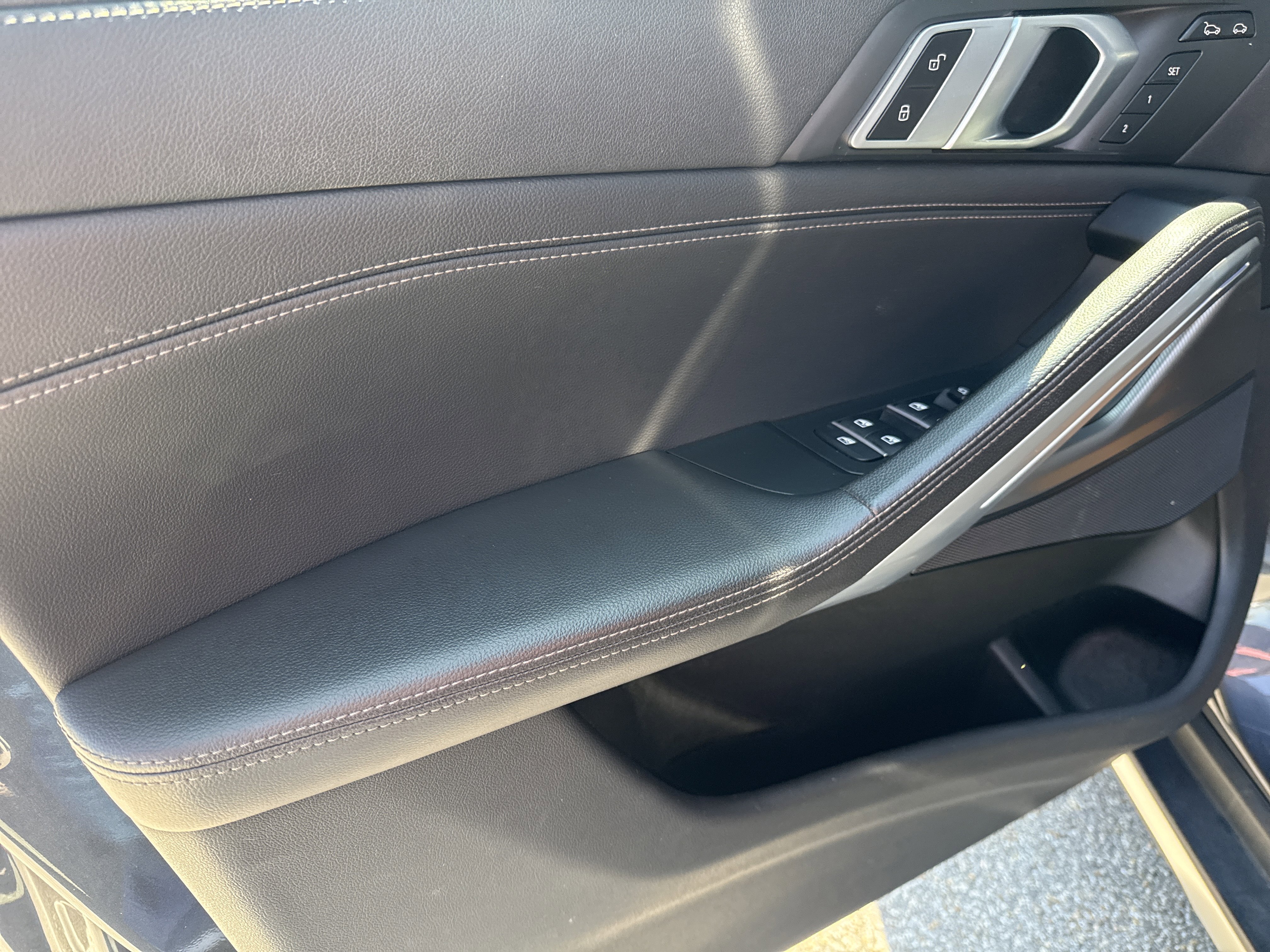 Used 2020 BMW X6 sDrive40i w/ Premium Package image 7
