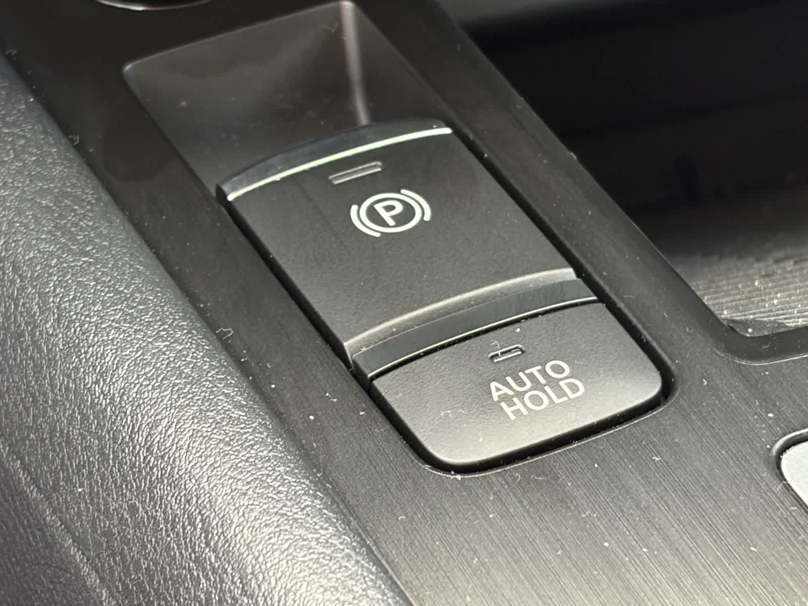 Certified 2026 Nissan Kicks SV FWD image 20