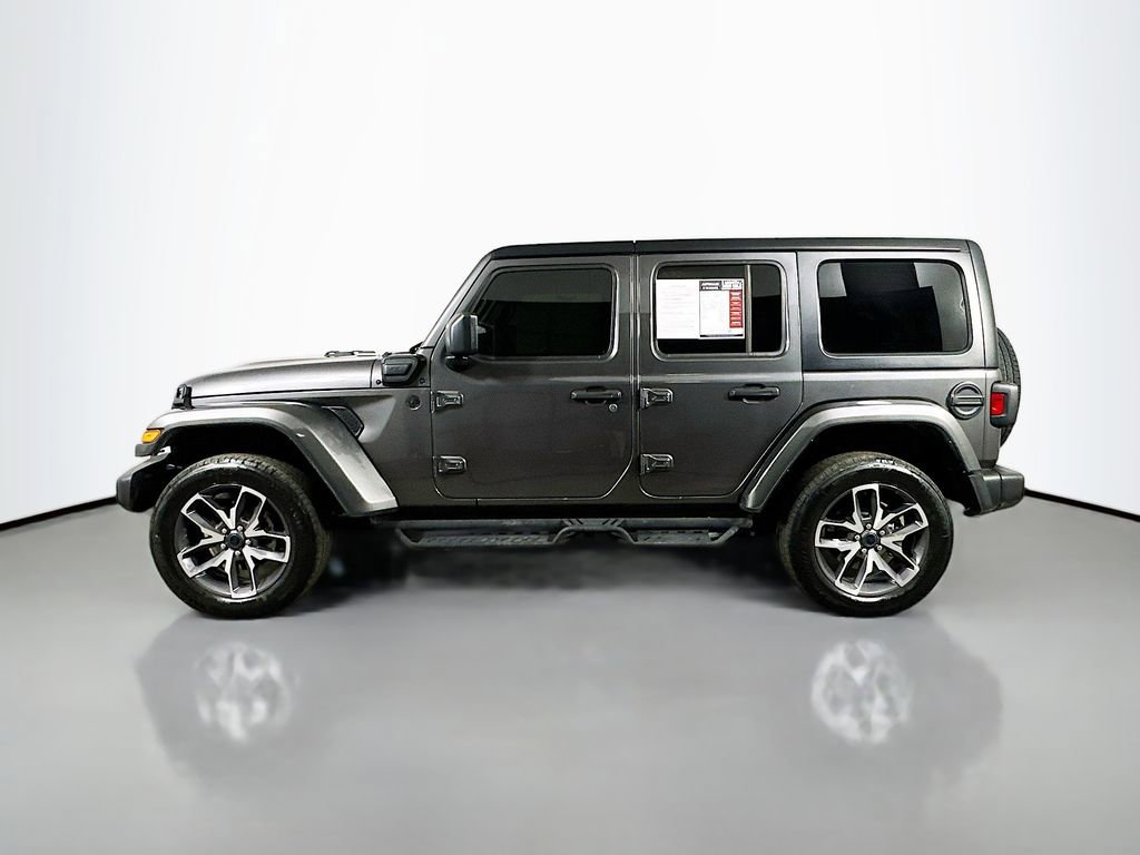Used 2024 Jeep Wrangler Unlimited image 5