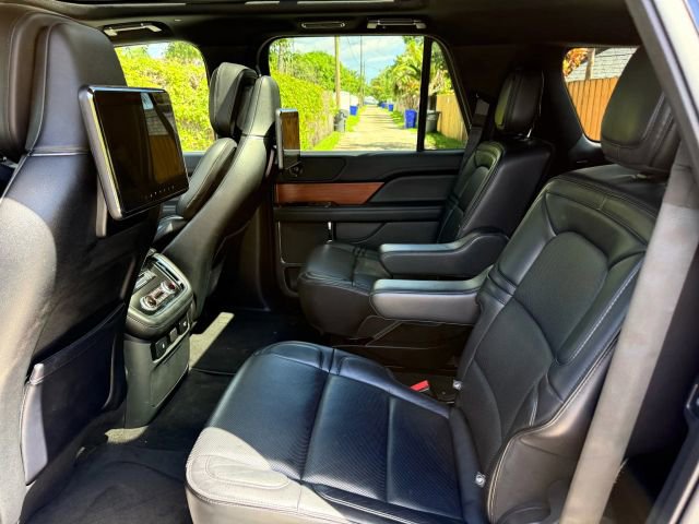 Used 2019 Lincoln Navigator L Reserve w/ Cargo Package image 13