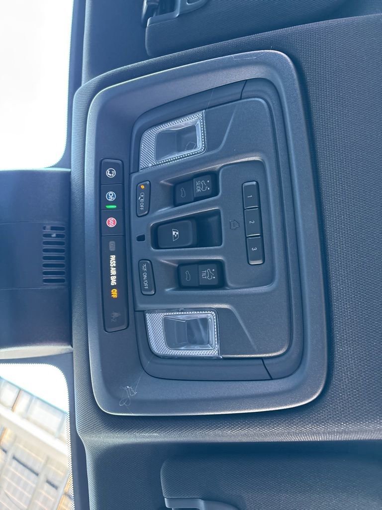 New 2026 Chevrolet Silverado 1500 High Country w/ High Country Premium Package image 24