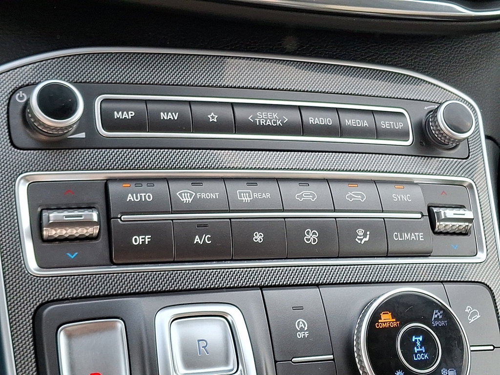 Used 2023 Hyundai Santa Fe SEL AWD/4WD image 17