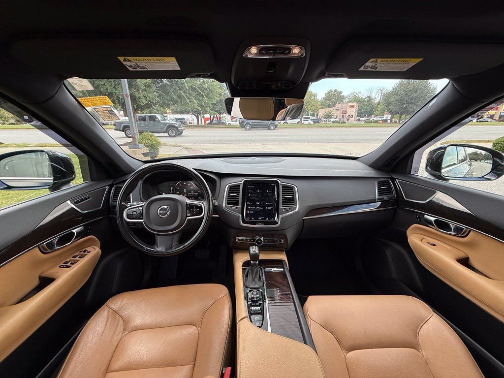 Used 2018 Volvo XC90 T5 Momentum w/ Convenience Package AWD/4WD image 9