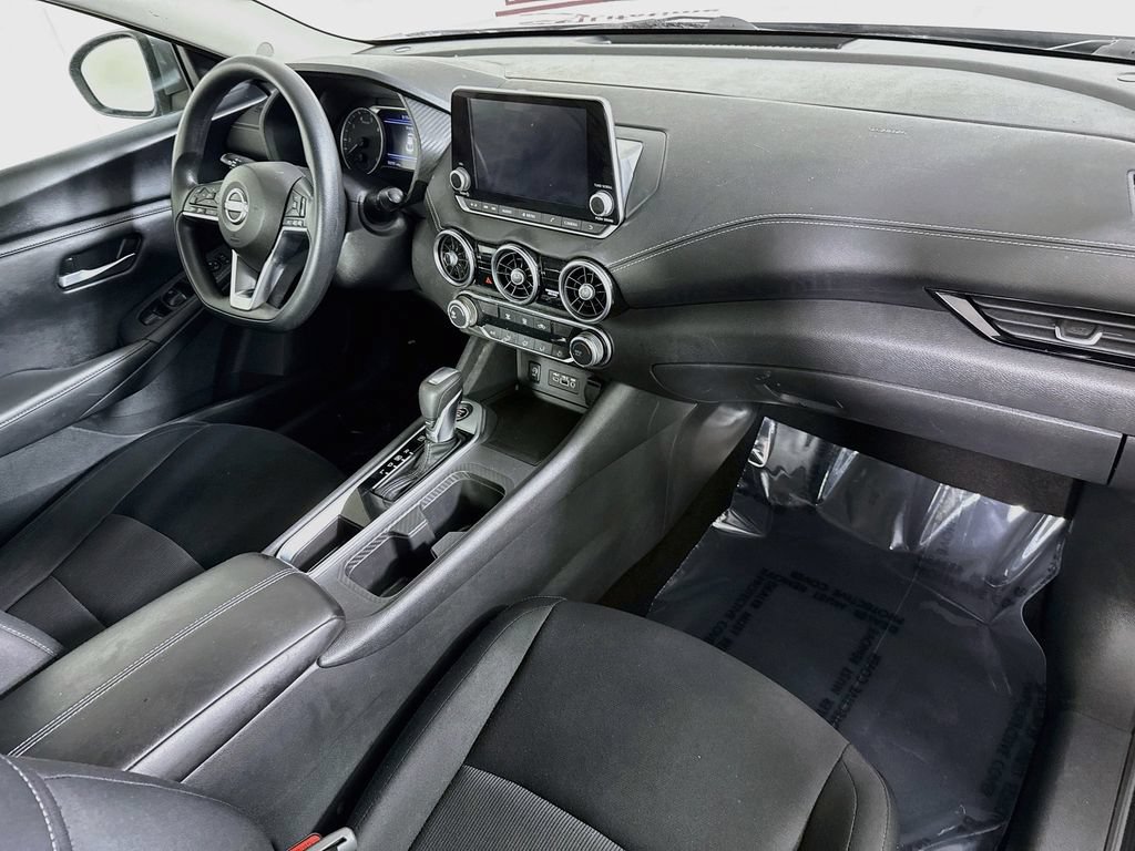Certified 2024 Nissan Sentra SV FWD image 30