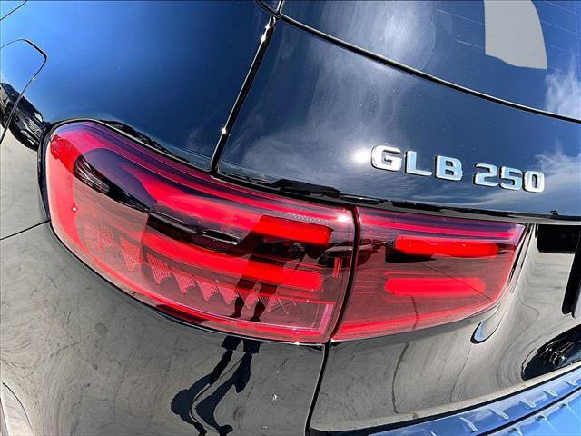 New 2026 Mercedes-Benz GLB 250 image 27