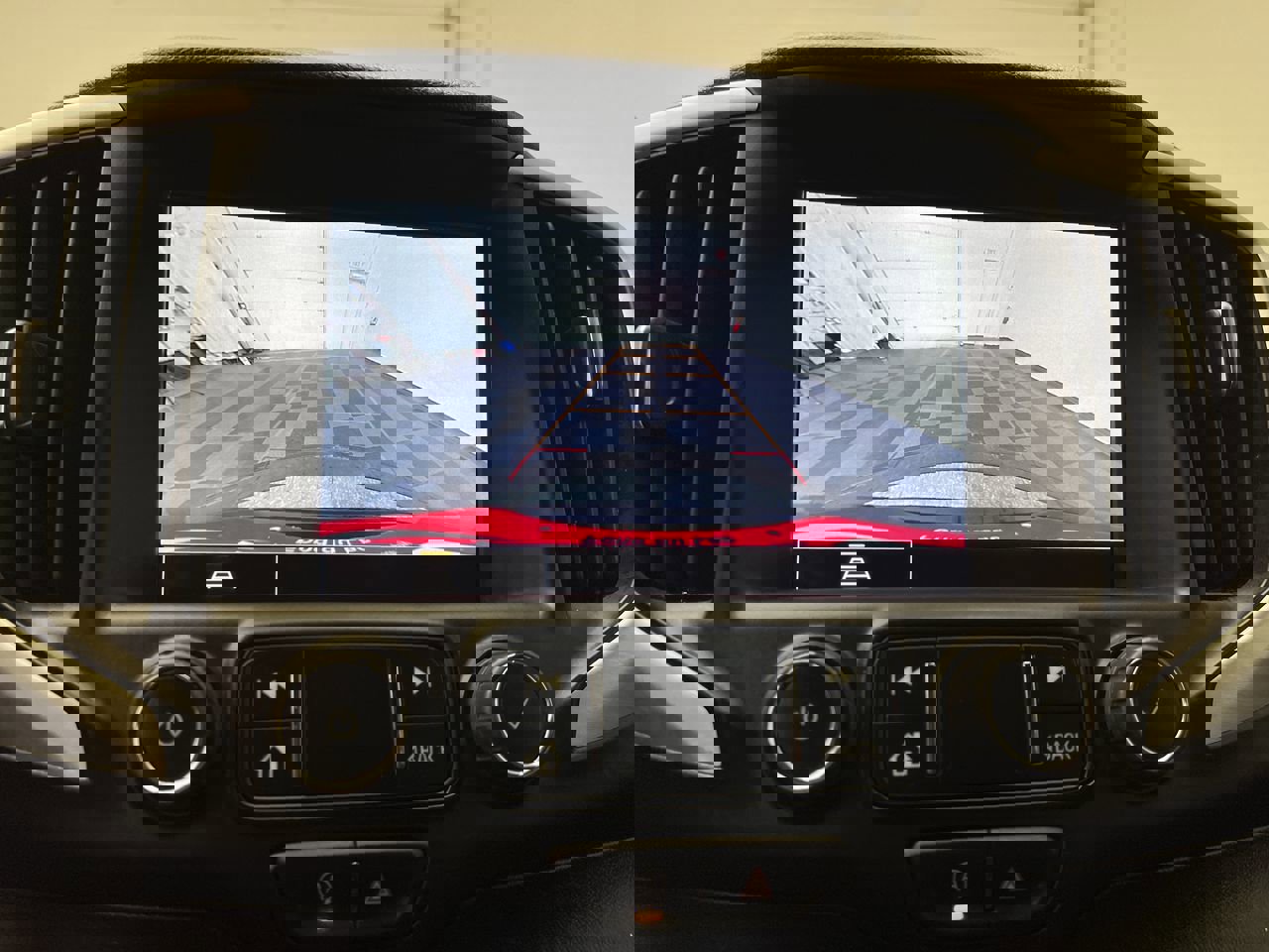 Certified 2024 GMC Terrain SLT image 5