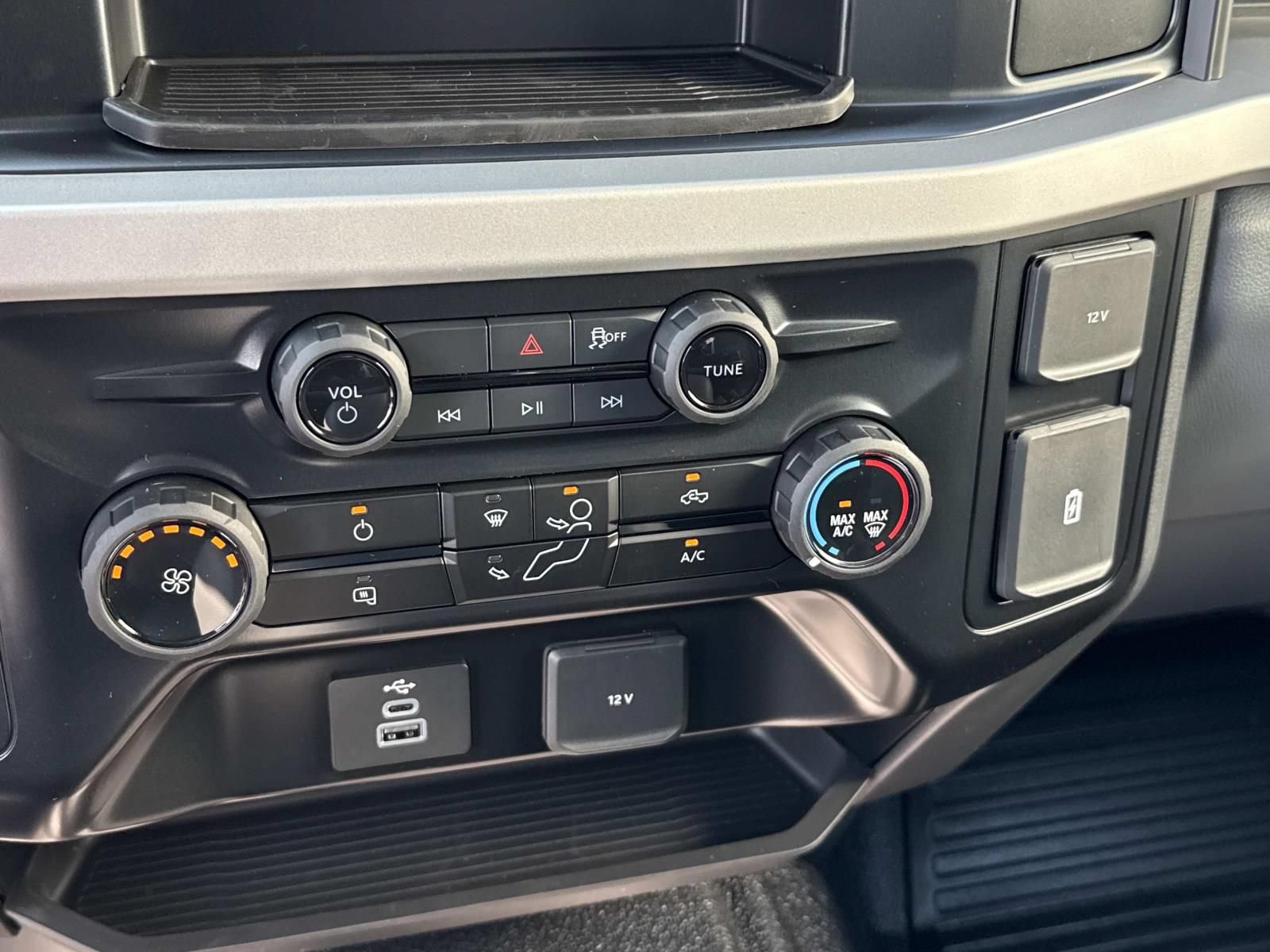 New 2026 Ford F250 XL AWD/4WD image 16